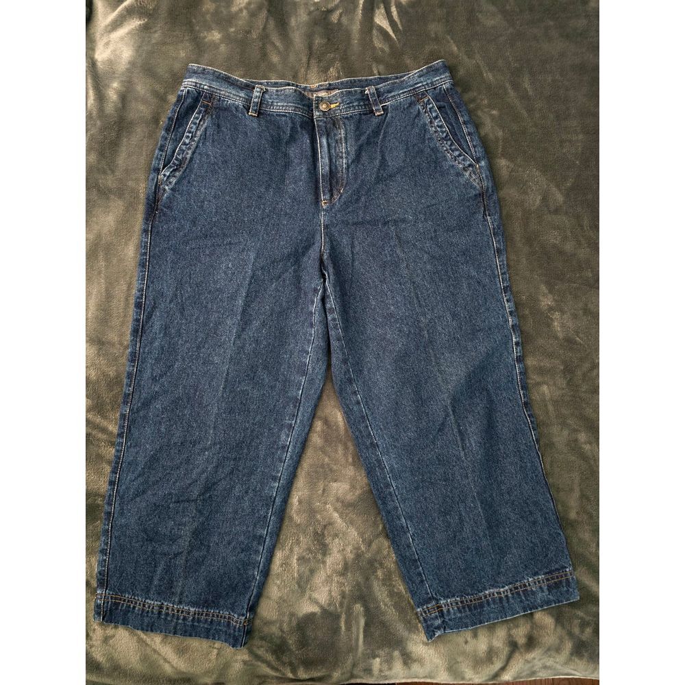 EUC Liz Claiborne Cosette Capri Size 14